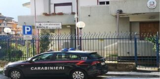 Nel corso della mattinata di sabato scorso, 18 settembre, i Carabinieri della Stazione di Brolo (ME), in collaborazione con i militari della Sezione Radiomobile della Compagnia di Patti, hanno arrestato, in flagranza di reato, M.C., 62enne del posto, ritenuto responsabile del reato di maltrattamenti contro familiari e conviventi aggravato