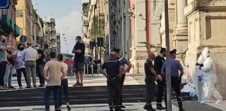 Oggi alle prime luci dell’alba, il corpo senza vita di una donna (la 68enne di origini palermitane Concetta Gioè senza fissa dimora) è stato rinvenuto presso il sagrato della Chiesa di Santa Caterina, in via Garibaldi a Messina… ove la malcapitata abitualmente dormiva
