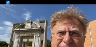 “La triste vicenda del mancato accesso di Red Anzalone detto Ronnie al museo di Messina, induce a esprimere pubblicamente un plauso e la piena vicinanza ai lavoratori di biglietteria del MuMe, che oggi non hanno fatto altro che applicare e chiedere di applicare le regole e la legge in vigore”