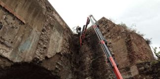 A seguito del distaccamento di materiali dall’Arco di Cristo Re, che hanno interessato la sottostante carreggiata stradale di viale Principe Umberto, il Dipartimento Mobilità Urbana per consentire l’esecuzione gli interventi di messa in sicurezza ha disposto provvedimenti viabili per la regolamentazione della circolazione stradale nel tratto di viale Principe Umberto, compreso tra viale Boccetta e via Dina e Clarenza