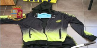 Arresto lampo, nella giornata di ieri, per i poliziotti di Squadra Mobile e Volanti che, in poche ore, hanno individuato e tratto in arresto l’autore della rapina perpetrata, intorno a mezzogiorno, ai danni di un distributore di benzina lungo la via Cesare Battisti