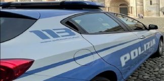 Nell’ultimo mese aveva preso di mira diversi esercizi commerciali, ma anche abitazioni private, il ladro seriale arrestato in flagranza lo scorso giovedì notte, dagli agenti della Squadra Mobile della Questura di Trapani