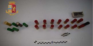 Poliziotti della Squadra Mobile e delle Volanti della Questura di Messina hanno proceduto, nella serata di ieri, all’arresto di un cinquantatreenne messinese