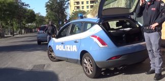 Nella giornata del 25 novembre, Agenti della Polizia di Stato dell’Ufficio Prevenzione Generale e Soccorso Pubblico della Questura hanno arrestato un cittadino 21enne di nazionalità nigeriana, regolare sul territorio nazionale, senza fissa dimora, per il reato di atti persecutori ai danni di una donna che ha denunciato l’extracomunitario