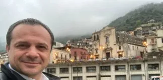 Buongiorno: “Mi hanno detto che un asino volante avrebbe strappato il divieto di ingresso nella mia stanza per tutti gli asini volanti…”