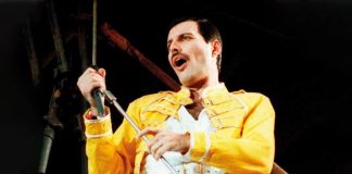 Trent’anni senza Freddie Mercury, non senza la sua musica: la stessa che accompagna l’omaggio Rai di mercoledì 24 novembre, giorno dell’anniversario della scomparsa del grande genio musicale e frontman dei Queen