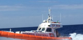 Gli operatori della Guardia Costiera, hanno tratto in salvo i 200 migranti che da diversi giorni si trovavano in mare aperto al largo delle coste ioniche della Calabria