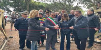 Il Sindaco Cateno De Luca stamani, insieme agli Assessori Massimiliano Minutoli, Dafne Musolino e Laura Tringali, ha inaugurato il bosco comunale denominato “Foresta di Camaro”, dopo l’ultimazione dei lavori di riqualificazione
