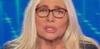 Mara Venier, la popolare conduttrice di ‘Domenica In’ su Rai1 è fuori di sé dopo le accuse rivoltegli in relazione all’episodio accaduto con Alvise Rigo nella puntata del 28 novembre 2021