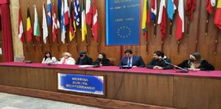 Si è svolta stamane a Messina…, nel Salone delle Bandiere di Palazzo Zanca la conferenza stampa di presentazione del film, “Fiore di Agave” del regista Salvatore Arimatea