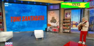 E’ morto improvvisamente Toni Santagata, cantante, cantautore, compositore, conduttore in radio e tv, popolarissimo negli anni ’70 e ’80, cabarettista famoso a Roma, protagonista di tante trasmissioni dell’epoca da A come agricoltura a Canzonissima