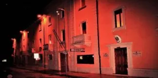 Il 25 novembre scorso, nel giorno della ricorrenza della “Giornata internazionale per l’eliminazione della violenza contro le donne”, il Comando Provinciale Carabinieri di Messina, attraverso i Comandanti dei dipendenti Comandi Compagnia dislocati su tutto il territorio della provincia, d’intesa con i dirigenti scolastici di alcuni istituti della provincia, ha organizzato appositi incontri didattici incentrati esclusivamente sull’eliminazione della violenza contro le donne