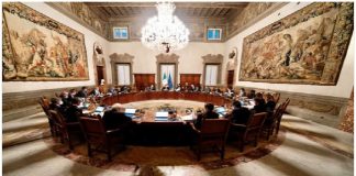 Vaccino obbligatorio fino al 15 giugno, per tutti coloro che hanno compiuto 50 anni