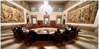 Vaccino obbligatorio fino al 15 giugno, per tutti coloro che hanno compiuto 50 anni