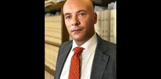 Una tragedia familiare, è accaduta ieri sera a Messina dove a 49 anni ha perso la vita lo stimato notaio Francesco Paderni che esercitava la sua professione a Locri in Provincia Reggio Calabria