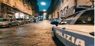 Nelle ore scorse, il #Questore di Napoli, su proposta dei componenti dell’Unità Operativa Tutela Emergenze Sociali e Minori della #Polizia Locale, ha disposto la sospensione per 15 giorni dell’attività di somministrazione al pubblico di alimenti e bevande nei confronti di un bar di via Mezzocannone