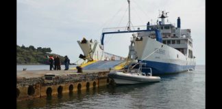 Nella prospettiva di una eventuale emergenza nell’isola di Vulcano, con la conseguente necessità di una rapida evacuazione di uomini e mezzi, e in vista della esercitazione della Protezione Civile in programma il prossimo 9 aprile, Caronte & Tourist Isole Minori ha organizzato una prova di ormeggio presso le banchine di Ponente (solitamente utilizzata anche dalle navi della Protezione Civile) e di Gelso