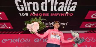 Arnaud Démare (Groupama-FDJ) ha vinto la quinta tappa del 105^ Giro d’Italia, la Catania-Messina di 174 km