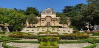 In occasione della Festa della Repubblica Italiana, giovedì 2 giugno, il Gran Camposanto sarà aperto ai visitatori dalle ore 8 alle 13, mentre e i cimiteri suburbani rimarranno chiusi per la consueta chiusura settimanale