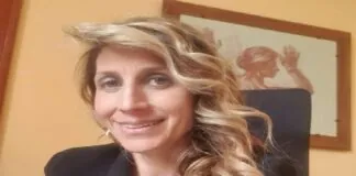 Una nuova tecnologia per il test molecolare rapido per le infezioni è stata sviluppata da un team di ricercatori congiunto coordinato dalla prof.ssa Sabrina Conoci, ordinario di Fisica dell’Università di Messina e dai proff. Luca Prodi e Giovanni Valenti dell’Università di Bologna che hanno messo a punto un nuovo metodo capace di effettuare l’identificazione molecolare di virus e batteri, ossia del loro DNA o RNA, in modo rapido, affidabile e a basso costo senza la necessità di recarsi in un laboratorio di analisi, dove attualmente tali test (i cosiddetti tampone molecolari) devono essere necessariamente effettuati