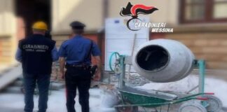 Nel bimestre aprile – maggio 2022, nell’ambito delle attività e dei servizi di controllo dei cantieri edili disposti dal Comando Provinciale Carabinieri di Messina, d’intesa con il Dirigente dell’Ispettorato Territoriale del Lavoro di Messina Ing. Venerando Lo Conti ed attuate dai Carabinieri delle Compagnie di Messina Centro, Milazzo, Patti e Mistretta, in collaborazione con il Nucleo Carabinieri Ispettorato del Lavoro del capoluogo, sono stati ispezionati 4 cantieri dislocati nella provincia