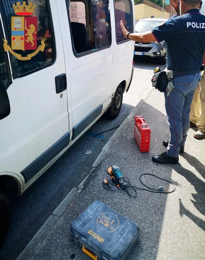 Furto Furgone ps Messina