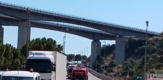 Due incidenti autonomi stamattina hanno messo per qualche ora in ginocchio la circolazione sulla Messina-Palermo: si sono verificati nel giro di un’ora nei differenti sensi di marcia, rendendo di fatto inagibile i percorsi e richiedendo interventi urgenti per i quali è stata disposta d’urgenza la chiusura del tratto stradale tra Cefalù e Castelbuono, in entrambe le direzioni