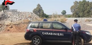 Scoperta nel Catanese una discarica abusiva con tonnellate di scarti di pietra lavica: i carabinieri della stazione di Belpasso hanno denunciato i soci amministratori di un’azienda specializzata nella lavorazione di basalto lavico, entrambi catanesi, in quanto ritenuti responsabili di violazione delle norme in materia ambientale relative alla gestione illecita di rifiuti
