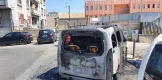 Dopo l’incendio che la notte scorsa ha completamente distrutto la vettura del Cirs in via San Paolo, a monte della scalinata che porta alla sede della struttura messinese, interviene la presidente Maria Celeste Celi