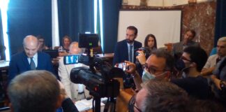 Alla presenza del Sindaco Federico Basile, il magistrato Corrado Bonanzinga del Tribunale di Messina, nella qualità di Presidente dell’Ufficio Centrale Elettorale, dopo il lavoro di verifica dei verbali delle 253 sezioni elettorali del territorio comunale, ha proclamato oggi i trentadue eletti al Consiglio comunale