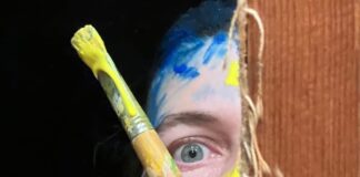 Il 15 luglio si è svolta la seconda giornata della settima edizione di Teatri Riflessi: ad aprire la giornata, alle ore 10:00, è stato il secondo incontro del Workshop di teatro urbano presso Viagrande Studios (Viagrande) a cura di Simone Bevilacqua e Marzia D’Angeli