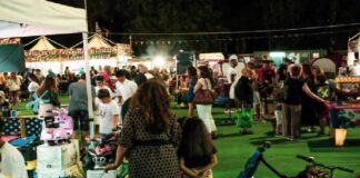 Una “standing ovation” per questa metà percorso finora raggiunto dall’Expo Oliveri 2022: un mese tra divertimento, shopping, novità e animazione (come la pista da Drift Kart) per ritrovarsi nel tanto amato e comune denominatore… un’area dove incontrare gente e fare giocare i bambini, una tavola spensierata dove condividere panini con le braciole messinesi passando per il kebab e la birra artigianale romana o ancora il liquore alla melagrana della provincia di Palermo insieme ai capperi e fichi secchi di Castroreale, le mandorle di Avola e il waffel (dolce a cialda) con la crema di pistacchio di Bronte e continuando con gli insaccati di Soverato e la porchetta di produttori pugliesi