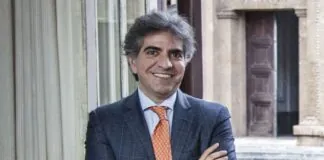 L’avvocato Carlo Carrozza, messinese classe ‘74, è stato eletto con netta maggioranza di voti delegato alla Cassa nazionale forense per il distretto di Messina che comprende gli Ordini professionali della città, di Barcellona Pozzo di Gotto e di Patti