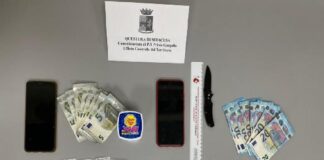 Agenti del Commissariato di P.S. di Priolo Gargallo, nel corso del servizio di controllo del territorio, hanno intercettato, nei pressi dello svincolo di Marina di Melilli, due minori di 15 anni a bordo di un ciclomotore