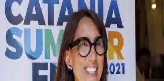 Sono scattati oggi 22 settembre 2022…, gli arresti domiciliari per Barbara Mirabella, candidata alla Regione per Fratelli d’Italia ed ex assessore comunale alla Cultura e Pubblica Istruzione nella giunta presieduta da Salvo Pogliese