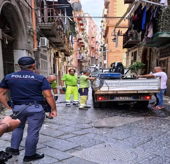 RIMOZIONE PS QUARTIERI SPAGNOLI