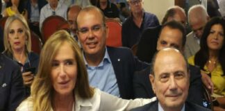 Si è svolta questa mattina, dopo le ore 13.00, presso l’hotel Royal di Messina, la presentazione dei candidati messinesi, della coalizione di centrodestra, alle elezioni regionali e nazionali del 25 settembre
