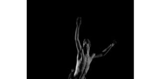 Il messinese Francesco Totaro…, nel corpo di ballo di Renato Zero