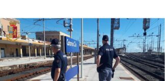 732 persone controllate, 70 siti ferroviari ispezionati di cui 54 stazioni, 87 operatori della Polizia ferroviaria della Sicilia impegnati nella decima Operazione “Rail Safe Day”, che si è svolta nella giornata di ieri su tutto il territorio nazionale e disposta dal Servizio Polizia ferroviaria al fine di contrastare quei comportamenti scorretti in ambito ferroviario che pregiudicano la sicurezza della circolazione e degli utenti