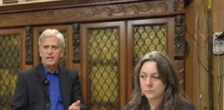 A Montoro in Provincia di Avellino, non esiste alcun Comitato d’affari composto da carabinieri e magistrati che hanno rapporti con esponenti della camorra, come vorrebbero fare credere l’imprenditore Francesco Bongiovanni di Siracusa, ex compagno e factotum dell’avvocato Tiziana Teodosio e questo stesso legale, ultimamente protagonisti di varie interviste video come quella realizzata sabato 22 ottobre 2022 dal giornalista e già carabiniere Antonio Savino presidente dell’U.N.A.C.