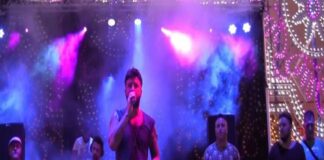 Concerto abusivo di Alessio al Rione Luzzatti per la nuora del boss Mazzarella… i carabinieri sono intervenuti nella serata del 4 ottobre prima dell’inizio della festa… su questo argomento con una nota odierna interviene il consigliere regionale napoletano di Europa Verde Francesco Emilio Borrelli: “Così i clan mostrano il loro potere…. la loro propaganda va fermata… certi personaggi decidano da che parte stare, se è quella dei camorristi, allora ne paghino le conseguenze”