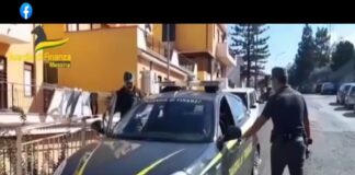 I Finanzieri del Comando Provinciale di Messina, nell’ambito di indagini dirette dai magistrati della Procura della Repubblica di Patti, stanno eseguendo un’ordinanza di custodia cautelare emessa dal G.I.P. del Tribunale locale nei confronti di dieci persone, con contestuale sequestro di denaro e beni per un valore complessivo di circa 3,5 milioni di Euro