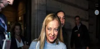 Un esecutivo politico con due tre figure tecniche: Forza Italia fissa i paletti per la nascita dell’esecutivo Meloni