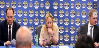 Oggi l’appuntamento in via della Scrofa: dopo le giornate di lavoro a Montecitorio la leader di FdI Giorgia Meloni ha riunito l’Esecutivo nazionale del partito nella storica sede per fare il punto sull’esito del voto e sulla formazione del nuovo governo