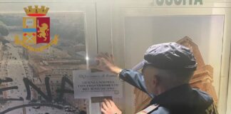 Ieri sera e fino a tarda notte, gli agenti della Polizia di Stato del Commissariato San Lorenzo, coadiuvati da agenti della Sezione Volanti e del Commissariato Esquilino, nonché da personale dell’Arma dei Carabinieri, durante un servizio straordinario per il controllo del territorio finalizzato alla prevenzione e repressione dei reati, hanno identificato 115 persone tra cui 10 stranieri