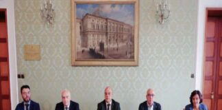 Si è tenuta questa mattina, presso il Palazzo di Governo, una riunione organizzata dalla Prefettura, d’intesa con il Segretario Generale dell’Autorità di Bacino – Distretto Idrografico della Sicilia e con la partecipazione del Dirigente provinciale del Servizio Regionale di Protezione Civile, al fine di approfondire nell’imminenza della stagione autunnale la situazione in alcune zone del territorio particolarmente interessate dal rischio idrogeologico ed idraulico