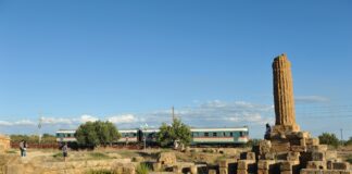 Torna il treno storico della Fondazione FS sulla linea turistica Agrigento Bassa – Porto Empedocle: l’appuntamento è per domenica 6 novembre con partenza dalla stazione di Palermo Centrale alle ore 7.50