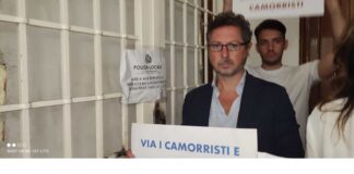 Abusivi di “Pizzofalcone”: i responsabili delle Autorità competenti, hanno disposto nelle scorse ore, la scorta per il consigliere regionale della Campania afferente al Gruppo di ‘Europa Verde’, Francesco Emilio Borrelli di Napoli