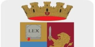 Nella giornata dello scorso 8 novembre, a seguito del gravissimo episodio di violenza e resistenza ai danni di un Pubblico Ufficiale impiegato nel delicato servizio di ordine pubblico attivato per la partita ad alto rischio “Catanzaro – Crotone”, è stato emesso dal Questore di Catanzaro, nei confronti di S.L. classe 89, un provvedimento di divieto di accesso agli stadi ove si svolgono gli incontri di calcio di campionato di serie “A”, “B”, “Lega Pro” e serie “D”, incluse tutte le categorie Giovanili (Eccellenza, promozione, 1°, 2° e 3° categoria) e giovani dilettanti (Juniores e Allievi), Coppe Nazionali ed Internazionali o partite amichevoli cui prendano parte le squadre iscritte alle serie predette, ovvero tutti gli incontri di calcio, organizzati e/o patrocinati dalla F.I.G.C., disputati da qualsiasi squadra di calcio, nonché dalla Nazionale Italiana di calcio e dalla Nazionale Under 21, che verranno disputate sul territorio italiano, nonché sul territorio degli altri Stati appartenenti all’Unione Europea