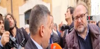Il sogno di Giuliano Castellino di entrare alla Camera, dove ieri era in corso la presentazione del nuovo movimento ‘Italia Libera’, si è infranto contro le barriere d’acciaio che dividono via degli Uffici del Vicario e piazza Monte Citorio